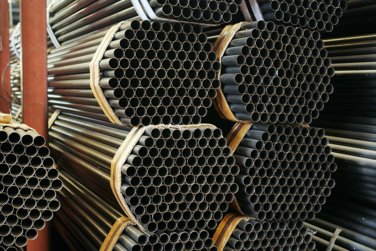 Cylindrical steel pipe